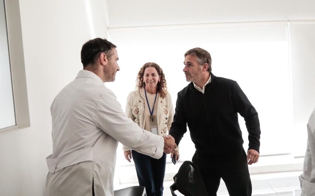 Achával compartió un encuentro con los neurocirujanos del Hospital Central de Pilar