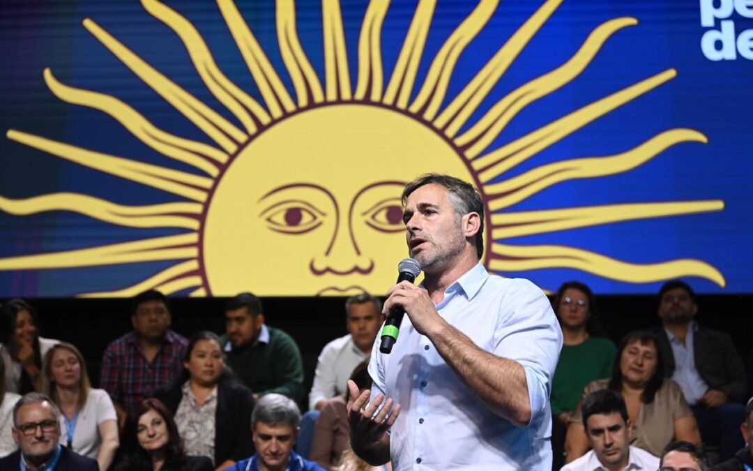 Achával en el encuentro del peronismo federal: «Tenemos que desarrollar un proyecto de país federal, productivo y nacional»